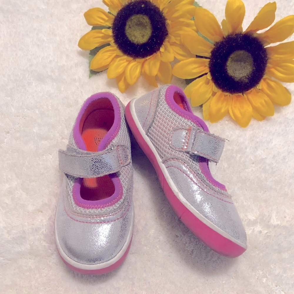 🌻Silver Mary Jane Sneakers🌻